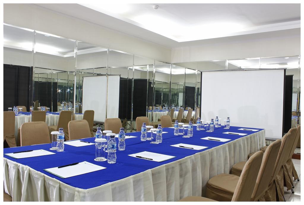 Sanno Hotel Jakarta Exterior foto